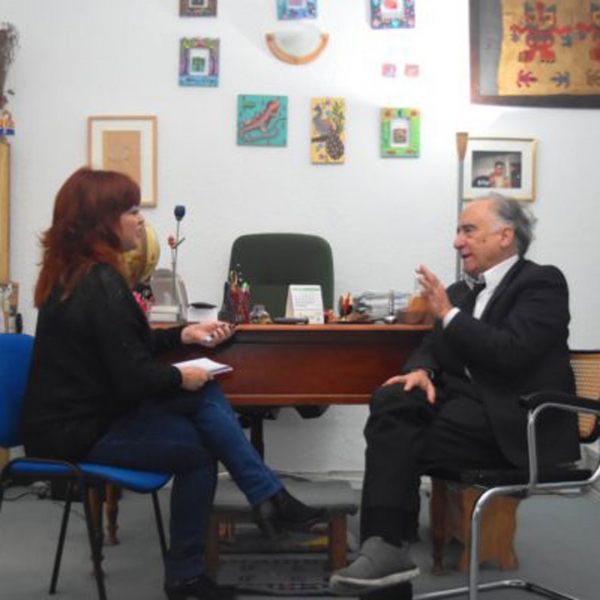 Entrevista a Manuel Almendro en televisión